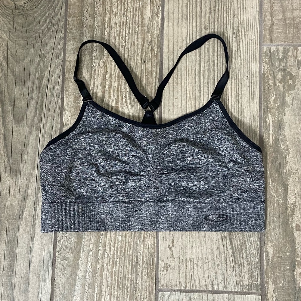Women’s Sports Bra